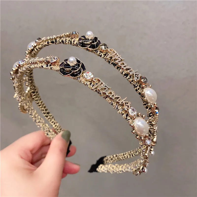 

Camellia Flower Hairbands Rhinestone Letters Pearl Headband for Women Designer Crystal Head Hair Hoop Headdress Hair Accessories