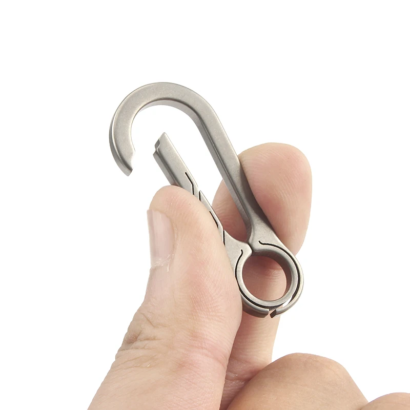 Titanium Buckles Keychain Key Ring Car Accessories EDC Outdoor Tool Titanium Alloy key ring,tactical keychain,keychain tool,whistle keychain