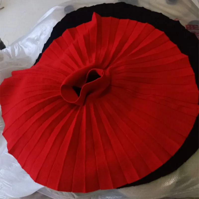 Новая красная и черная трикотажная юбка для маленьких девочек, Детская шерстяная однотонная базовая модель, плиссированная юбка красная драпированная Kilt