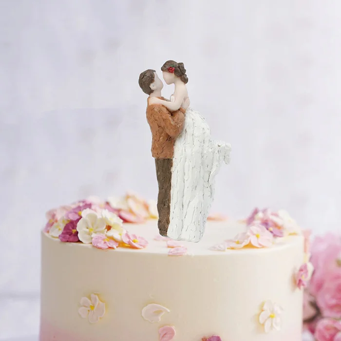 Wedding Decoration Cake Happy Couple Resin Decoration Wedding Cakes Hand Painted Figurine-Drop