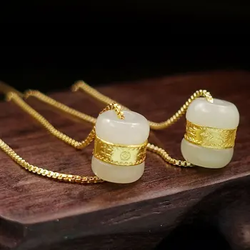 

Natural Hetian Jade Necklace