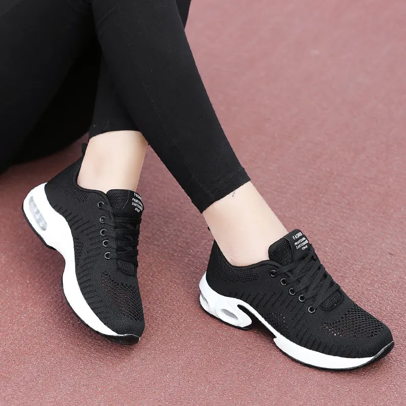 Спортивная обувь с мягкой подошвой, дышащие Танцевальные Кроссовки для женщин, тренировочные туфли, современные танцевальные джазовые туфли, скидка