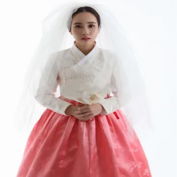 

New Fashion New Hanbok Dress Traditional Korean Bride Groom Wedding Modern Hanbok Lace Silk Wedding Dress