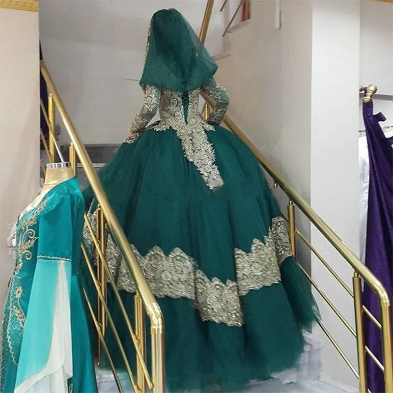 arabic-hunter-green-and-gold-lace-muslim-ball-gown-wedding-dresses-high-collar-long-sleeves-floor-length-hijab-plus-size-bridal-gown (2)_副本