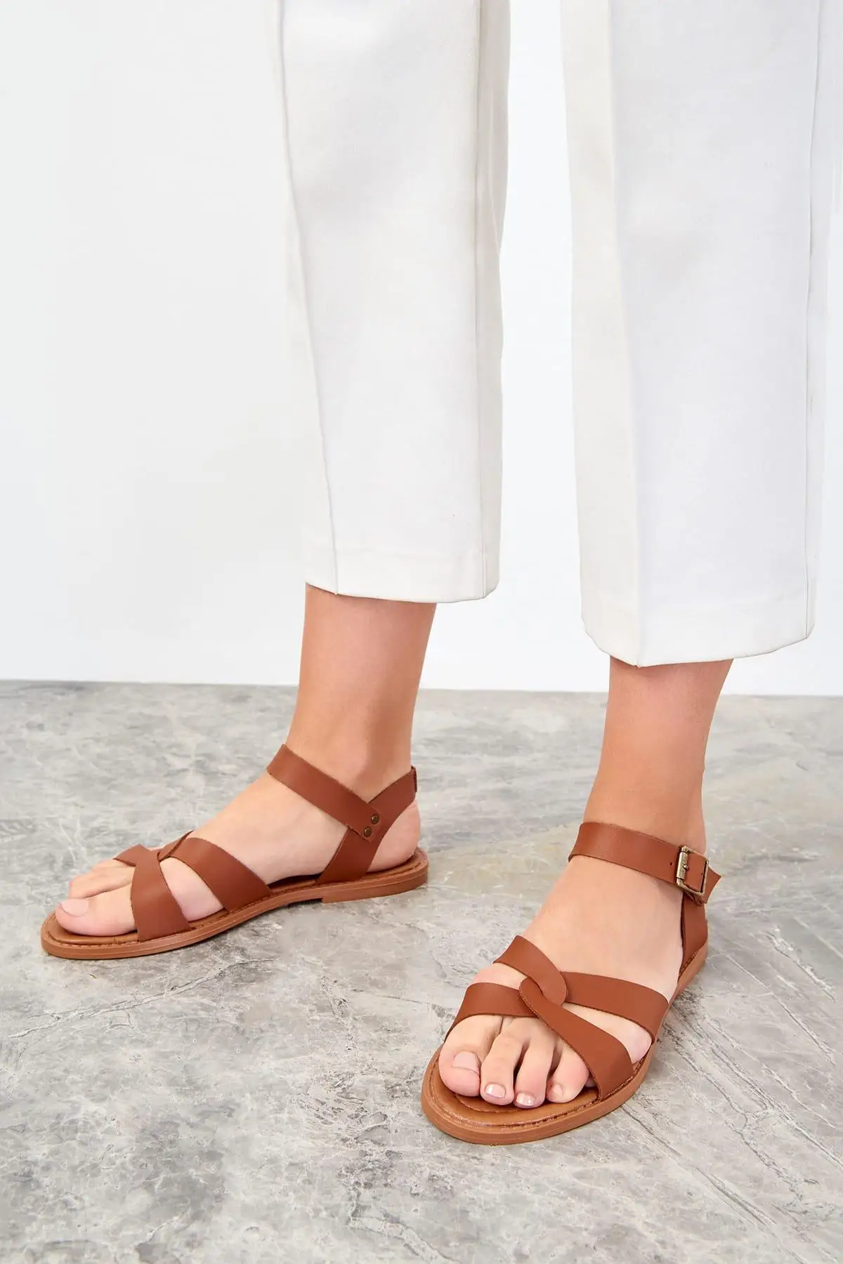 

Trendyol Tan Women 'S Sandals TAKSS19SD0046