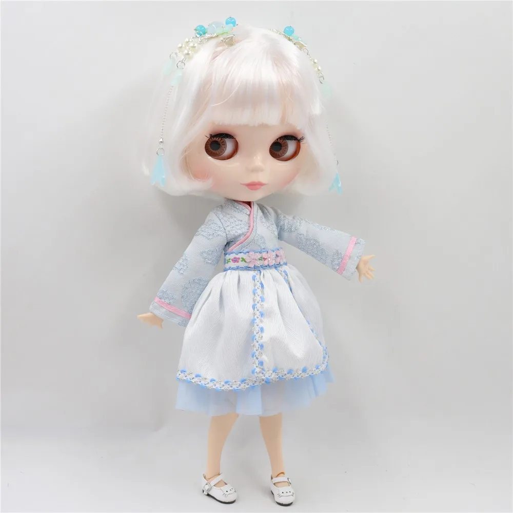 Neo Blythe Doll with Silver Hair, White Skin, Shiny Cute Face & Custom Jointed Body 1