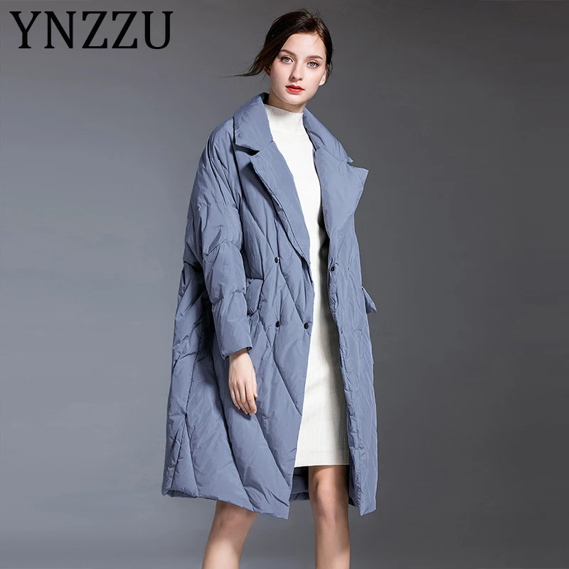 YNZZU зимняя винтажная длинная куртка на 90% белом утином пуху Женская Высококачественная однотонная матовая Свободная Женская теплая куртка дизайн A1254