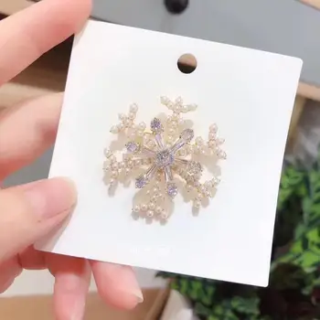 

Free Ship Gold color Snowflake CZ Brooch Pin Elegant Rose Flower Cubic Zircon Brooches For Wedding Costume Accessories J