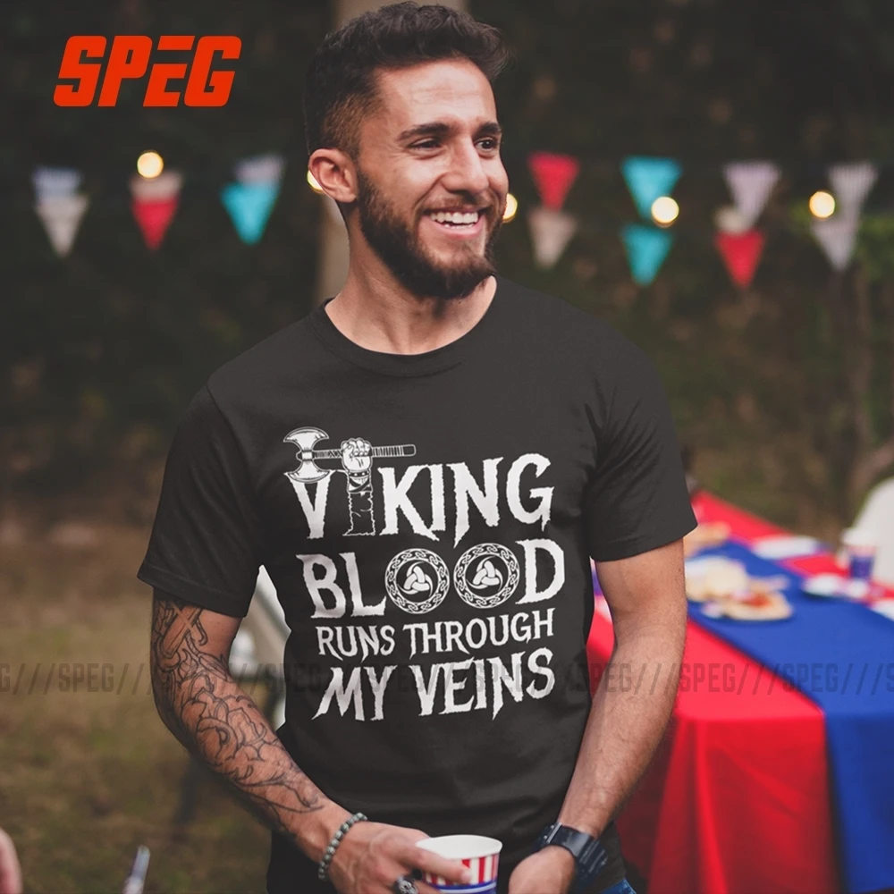 Najtaniej T shirty Vikings Blood Runs in My Viens topy Adult 100% bawełna męskie koszulki z krótkim rękawem Great Men Tee Shirt Plus rozmiar