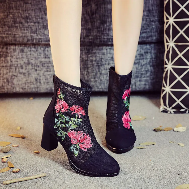

Women Autumn Canvas Embroider Zipper Ankle Boots Female Shoes Chunky Heel Ladies Casual Fashion Platform Lace Charm Shoes New