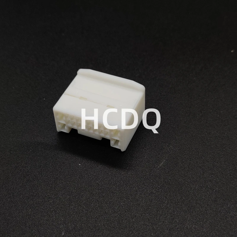 10 PCS Original and genuine 6098-3826 automobile connector plug housing supplied from stock