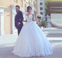 Arabic Dubai 3D Flowers Wedding Dresses Vintage Lace Up Back Applique Bride Gown Long Robe de Mariage Vestidos De Noiva