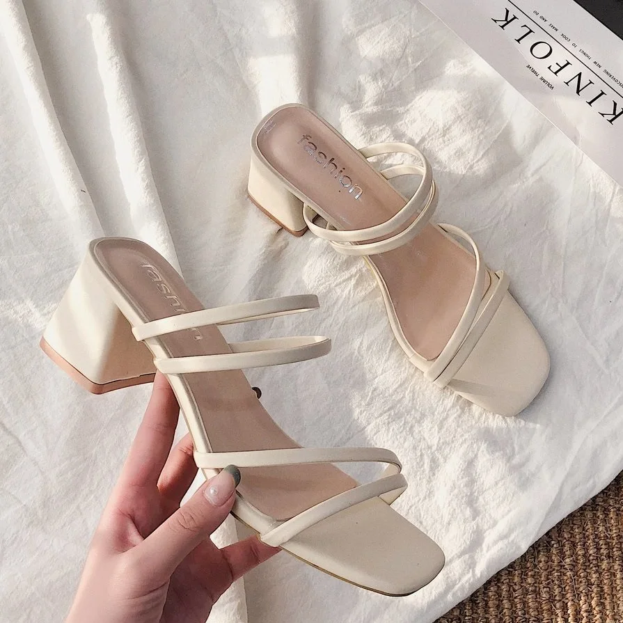 

2021 Summer Elegant Silp-On Heels Slippers Vintage Sandals For Women Square Heels Fashion Black White Shoes Ladies Hot Slippers