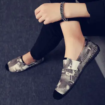 

Men Shoes 2020 Fashion Graffiti Trend Canvas Shoes Flat Casual Breathable Light Driving Shoes Men Male Loafers Mocassin Homme