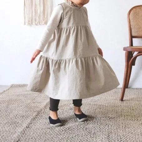 Весна, новое однотонное плиссированное платье без рукавов для маленьких девочек, детское свободное платье в Корейском стиле