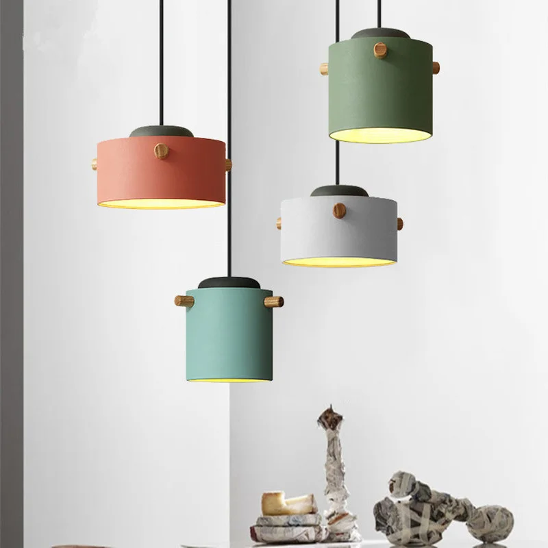 

Modern Simple Macarons LED Iron Pendant Lights Nordic Creative Wood Hang Lamp for Restaurant Bar Living Room Clothing Shop Light