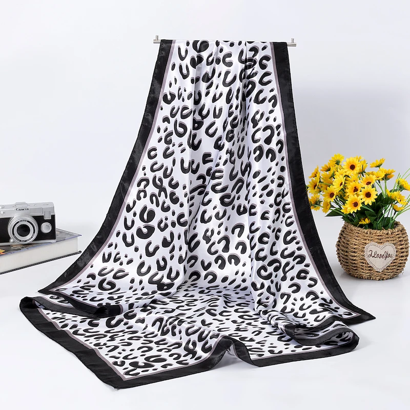 

New Summer Luxury Brand Leopard Silk Square Scarf Women Shawls Wraps Fashion Print Office Small Hair Neck hijabs foulard s100