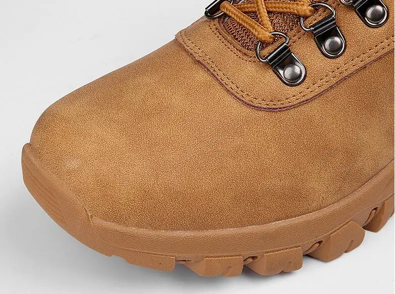 Winter Shoes Men Snow Boots Outdoor Warm Plush Flock Leather Booties Boy Ankle Boots Man Outdoor Sneakers Flat Platform Botas