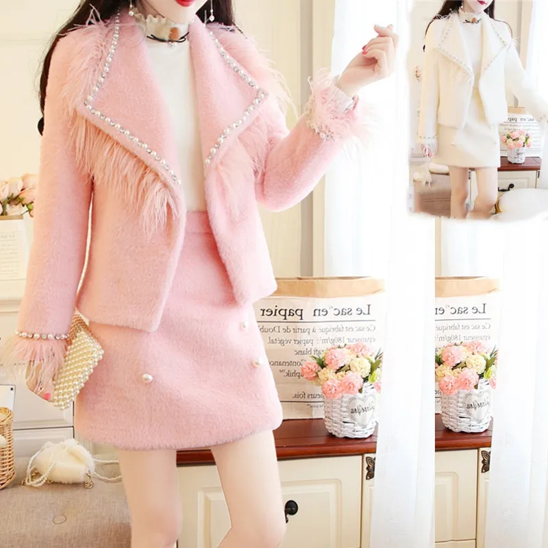 

Temperament Socialite Small Xiangfeng Suit Female 2020 Winter Feather Splicing Mink Velvet Coat Half Body Skirt Two-piece Set