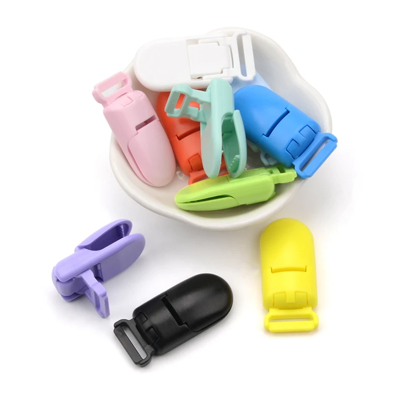 50 шт./лот модные детские пластиковые зажимы для соски 15 мм держатель для соски соска для кормления детей аксессуары инструменты разные цвета