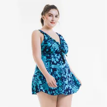 Купальник из двух частей, Женский танкини больших размеров, купальные костюмы с шортами, комплект Танкини с v-образным вырезом, купальный костюм с черным принтом