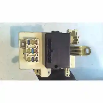 

317329J04 Case Relays/Fuses Toyota Hilux (kun) 2.5 Turbodiesel