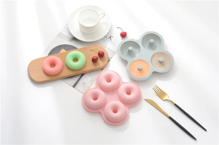 11071877278_1937176052