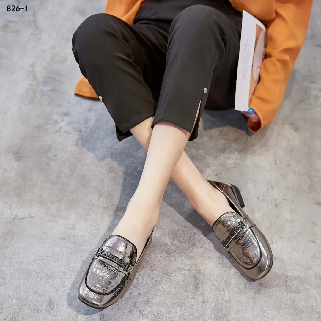

2019 Autumn And Winter New Style Listed Square Head Low Heel Female Leather Shoes Recruit