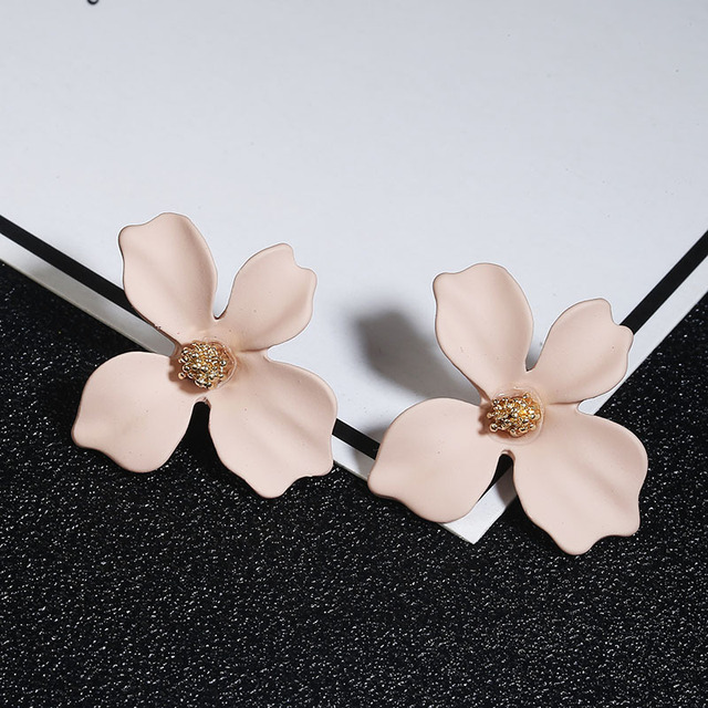 Cute Small Daisy Flowers Stud Earrings For Women Korean Sweet crystal Flower Earring Girls Fashion Elegant Jewelry