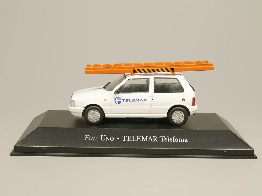 IX O 1:43 Fiat UNO TELEMAR Telefonia бутик сплава автомобиля игрушки для детей Детские игрушки модель оригинальной упаковки