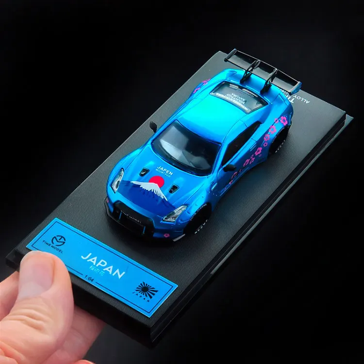 1: 64 масштаб литой металлический сплав GTR R35 Cherry Blossom Edition автомобили миниатюрное моделирование Изысканная статическая модель автомобиля - Цвет: GTR R35 High tail