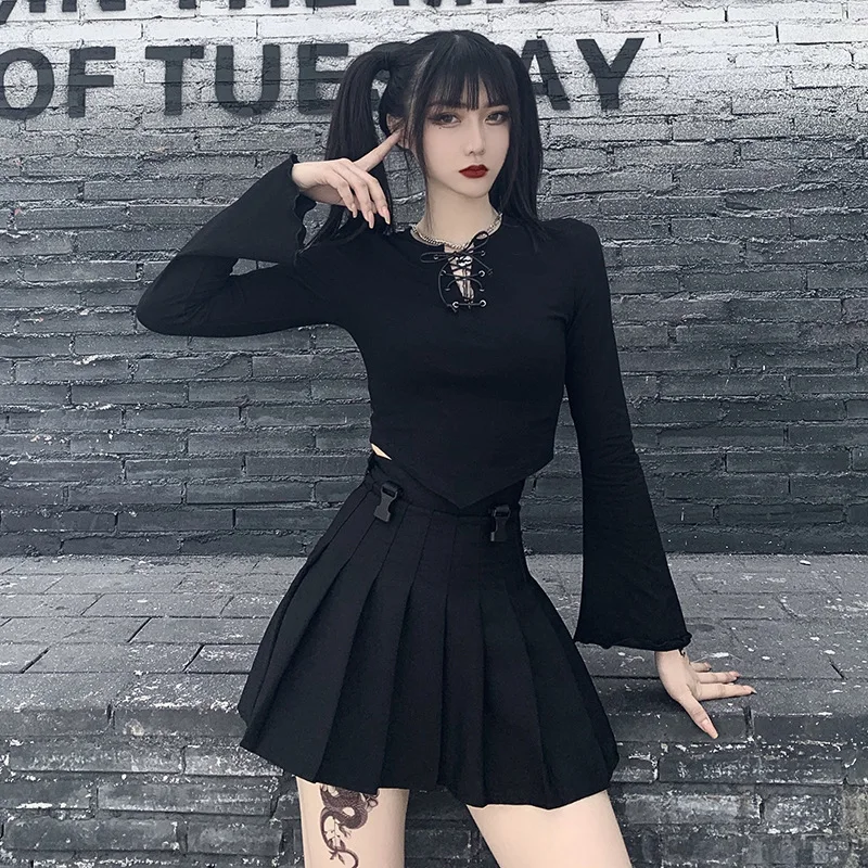 Black Goth Women Cool Basic T-shirt Gothic Tshirt Fashion 2020 Lady Eyelet Drawstring O Neck Flare Long Sleeve Autumn Short Top