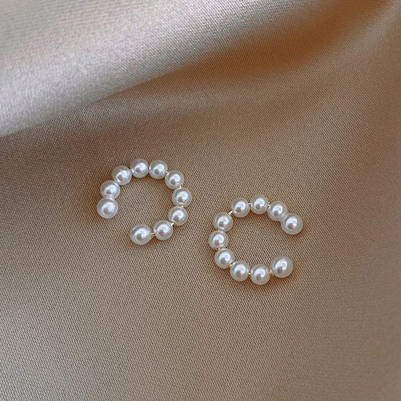 Pearl Ear Cuff Clip Earrings Non-Piercing Bone C-shaped Ear Ring Without Puncture Minimalist Earrings for Women Fashion Jewelry