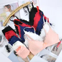 Koronkowe bezszwowe biustonosze dla kobiet biustonosze Push-Up bez drutu biustonosz A B C kubek bielizna Sexy biustonosz Bralette głębokie U Cup(3/4 szklanki) bielizna 4