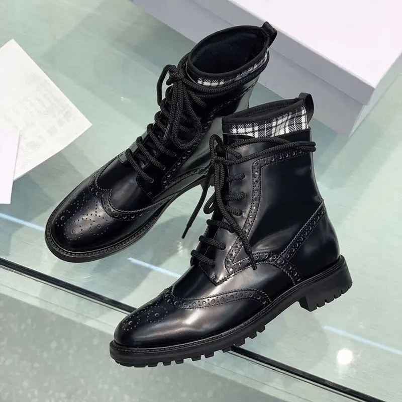 Женские зимние ботинки; zapatos De Mujer; ботильоны с перекрестной шнуровкой на низком каблуке; scarpe donna; женская обувь с круглым носком; Новинка года; женские ботинки