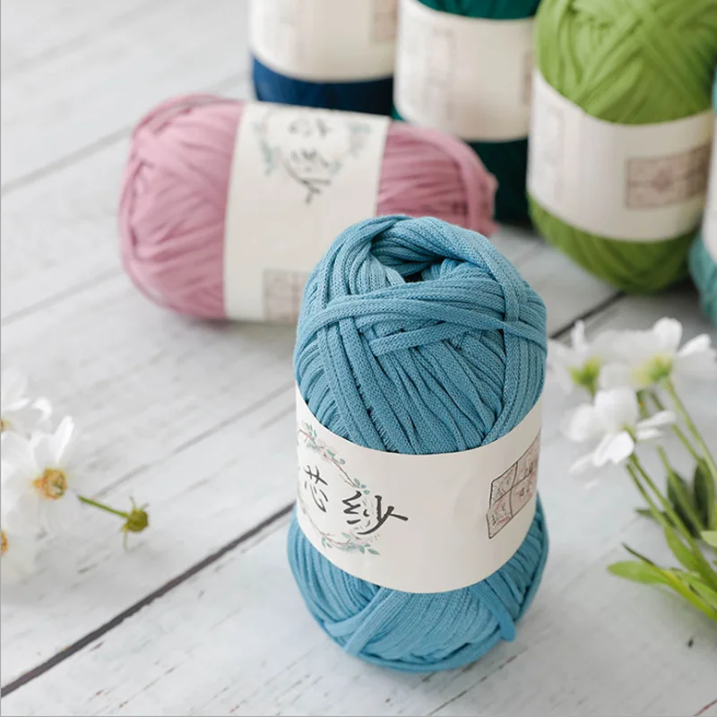 QZLKNIT 200g/ball Flat ribbon yarn Roving yarn DIY Hand knitted handbag yarn specially used for weaving bags, handbags, etc 2