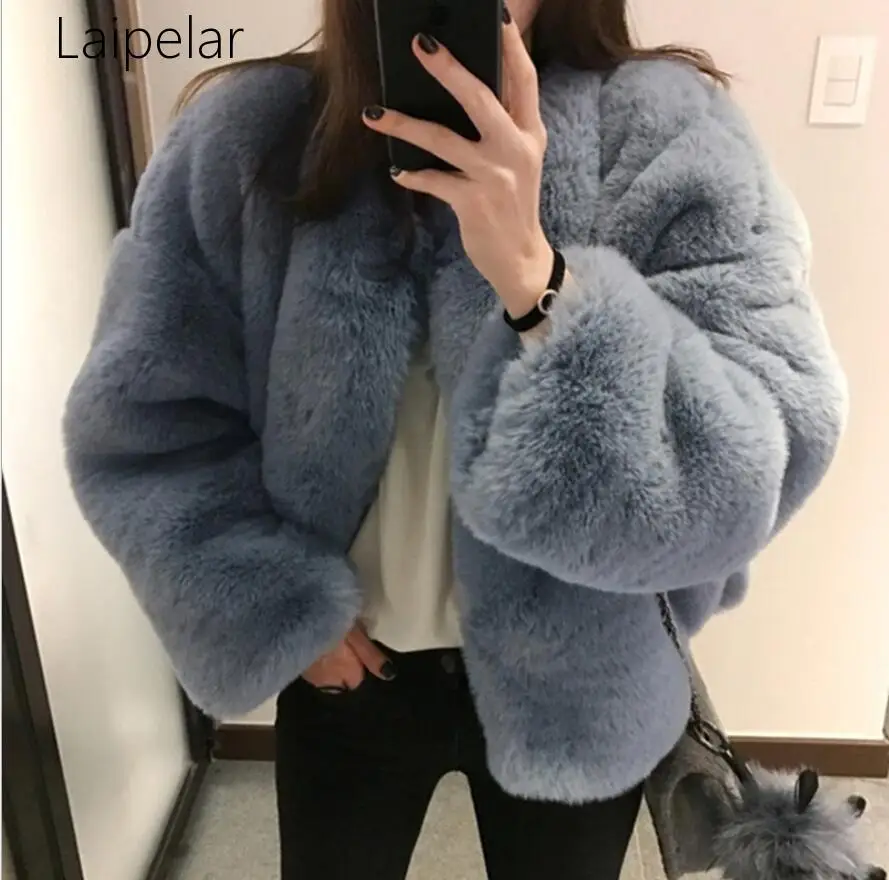 High Quality Female Imitation Rabbit Fur Winter Hot Blue New Woman Faux Fur Oat Top Soft Thick Fashion Faux Fur Coat