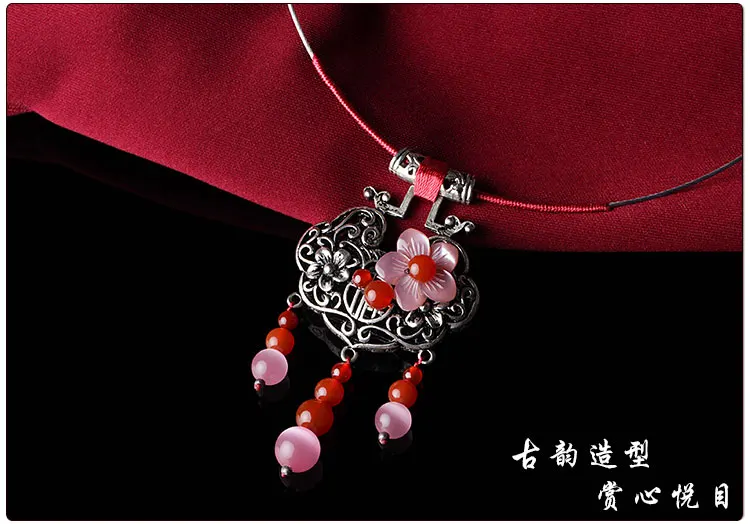 National Style Hollow Ancient Tibetan Silver Lucky-lock Shell Flower Retro Short Necklace Ethnic Jewelry