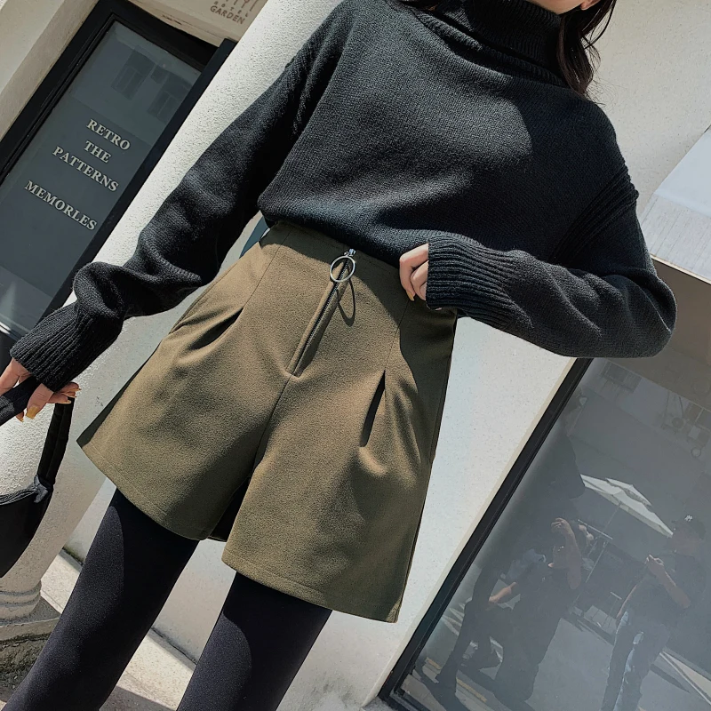 army green Осенне-зимние утепленные шерстяные шорты для женщин, эластичные свободные шорты с высокой талией и широкими штанинами, Элегантные короткие женские шорты на молнии спереди, большие размеры - Цвет: army green