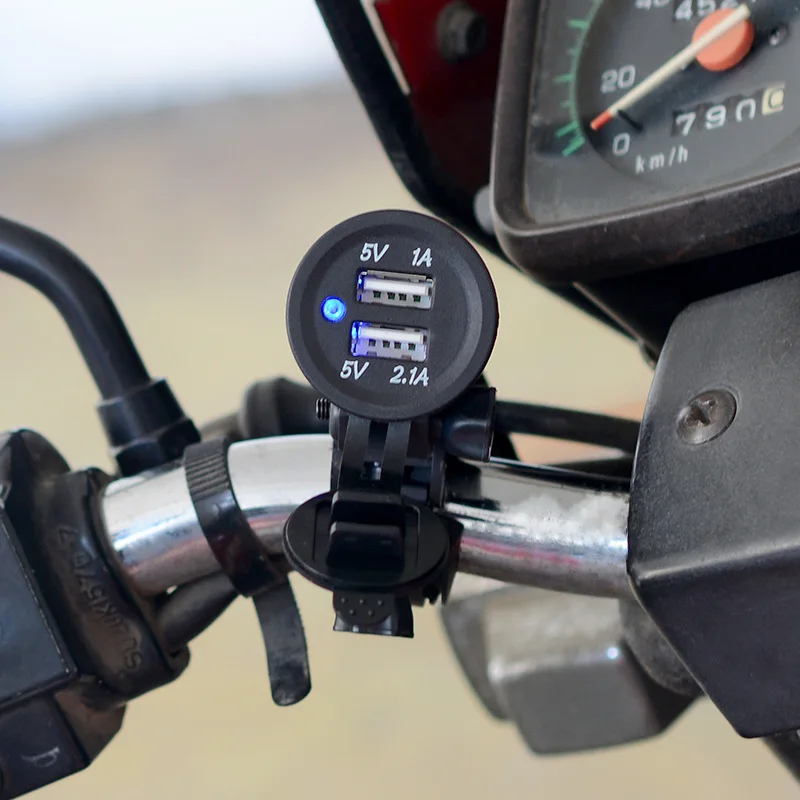 

Motorcycle Waterproof Mobile Phone Charger Knight Car Cigarette Lighter Hydrants Fixed Car Charger Double USB2. 1A