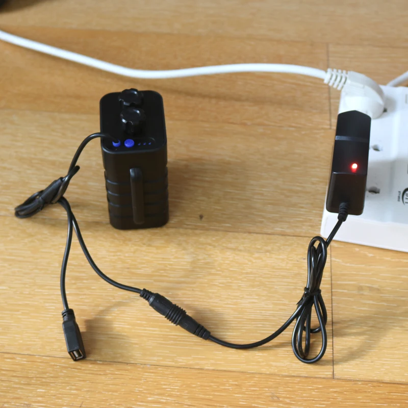 Detachable Rechargeable 18650 Battery Pack Case USB Output 5V For Mobile Phone& DC Output 8.4V For Bike Lights+ 8.4V Charger