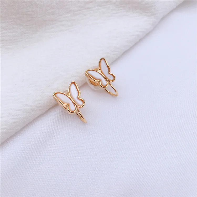 

White shell butterfly earrings simple small earrings Sen is super fairy ear clip no ear hole woman
