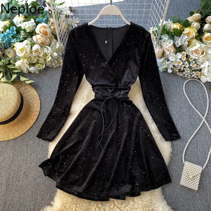 

Neploe 2019 Autumn Winter New Elegant Retro Velet Dress Party High Waist Hip A Line Vestido Long Sleeve Lace Black Ropa 47005