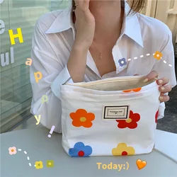 Embroidery Flowers Women Cosmetic Bag Vintage Flower Ladies Small Wallet Storage Bags Female Phone Pouch Clutch Purse Handbags