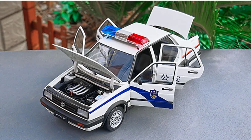 1/18 масштаб Jetta JETTA литье под давлением сплав классическая модель автомобиля такси полиция игрушка Металл Ретро-сувенир детская коллекция детский подарок шоу