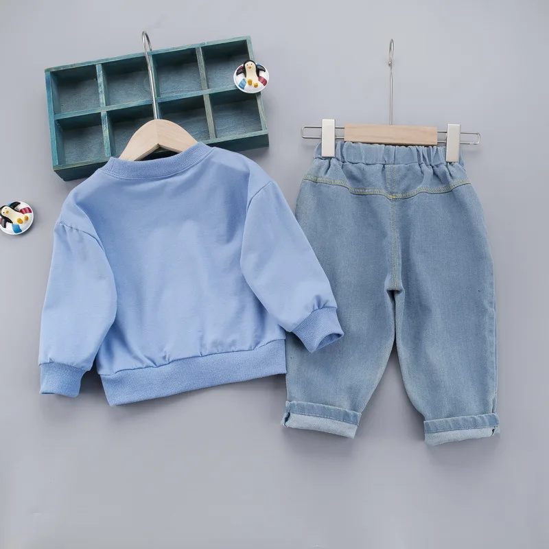 13068695956_1034569010