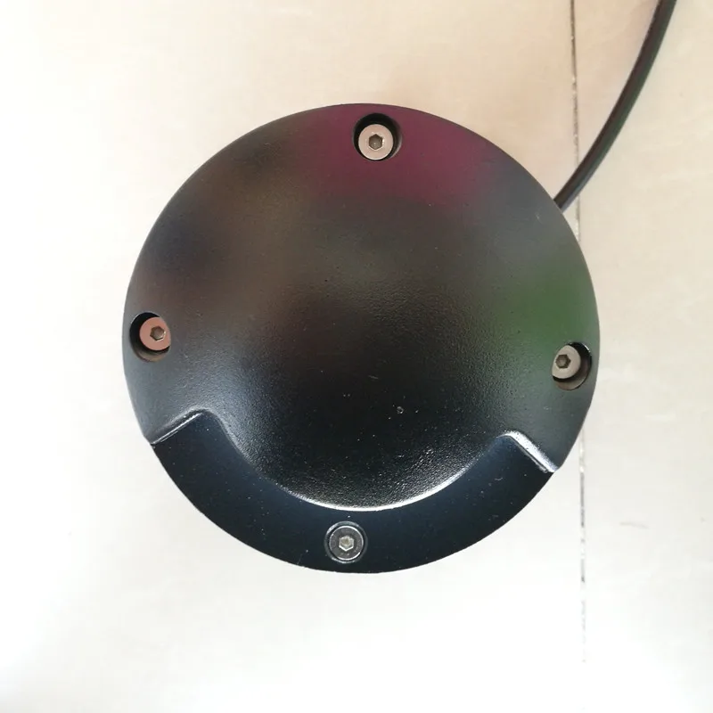 1552449975171