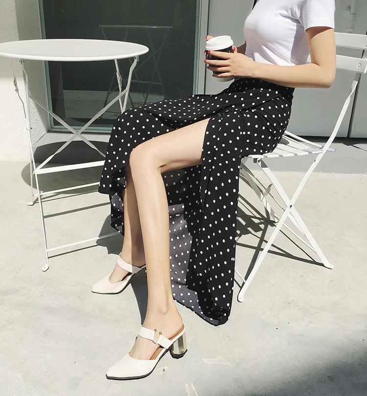 

Mbn606249 New Style Travel Beach Skirt Variety Way of Dressing Lace-up Long Skirts Bohemian Chiffon Skirt