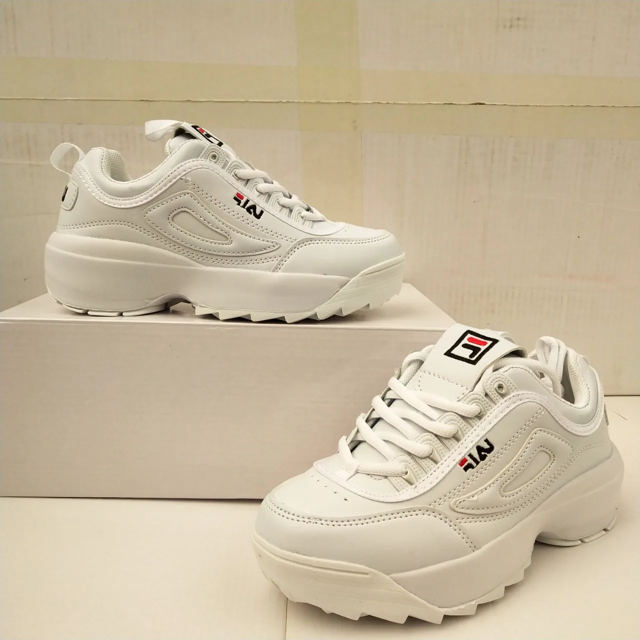 

2019 New Style Anti-OLdPAPA Shoes Saboteur 2 S Blade Running Shoes Casual Rubber Shoes Sneakers Music Elevator Men Shoes Women S