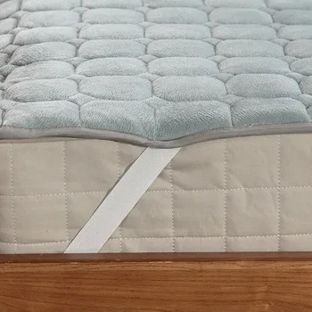 

100% Flannel Mattress Cover All-inclusive Non-slip Soft Comfortable Mattress Quilted Protector For Quality Life 1 Pcs